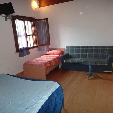 San Valentino مزرعة للإقامة *